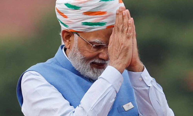 प्रधानमंत्री-मोदी-19-अप्रैल-को-कश्मीर-तक-जाने-वाली-वंदे-भारत-ट्रेन-को-दिखाएंगे-हरी-झंडी…
