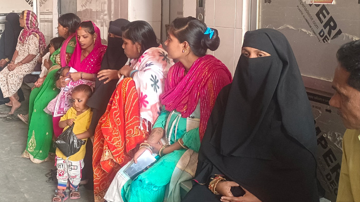 भोपाल-में-स्वास्थ्य-कार्यकर्ता-हाई-रिस्क-गर्भवती-महिलाओं-का-रख-रहीं-हैं-विशेष-ध्यान,-एनीमिया-से-ग्रसित
