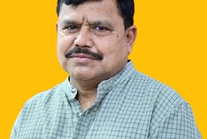 सभी-बिजली-कंपनियों-में-स्वास्थ्य-बीमा-योजना-लागू-करने-का-निर्णय:-ऊर्जा-मंत्री-तोमर