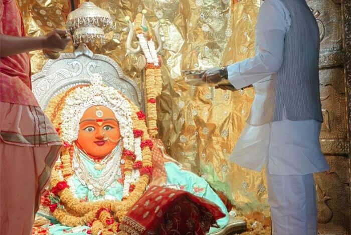 उप-मुख्यमंत्री-शुक्‍ल-ने-माँ-चामुण्‍डा-एवं-माँ-तुलजा-भवानी-के-दर्शन-कर-पूजा-अर्चना-की