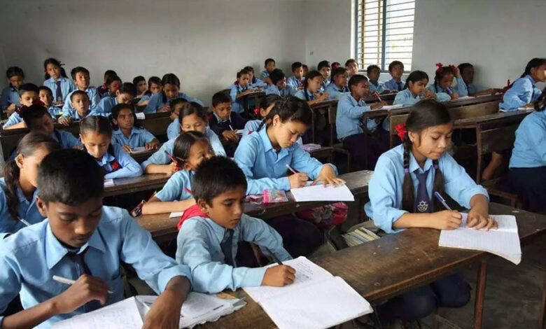 छत्तीसगढ़-में-स्वामी-आत्मानंद-इंग्लिश-और-हिंदी-मीडियम-स्कूलों-में-एडमिशन-की-तैयारी-एक-बार-फिर-शुरू