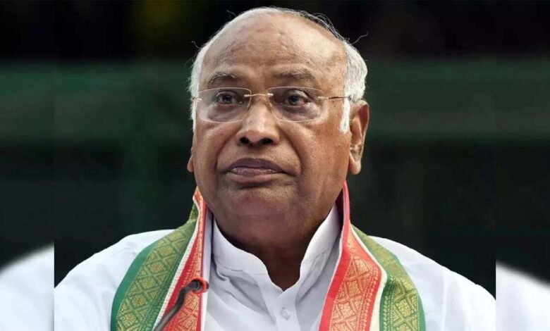 गुजरात-में-कई-वर्षों-से-हमारी-सरकार-नहीं-है,-पर-हमारे-कार्यकर्ता-एक्टिव-हैं:-मल्लिकार्जुन-खड़गे