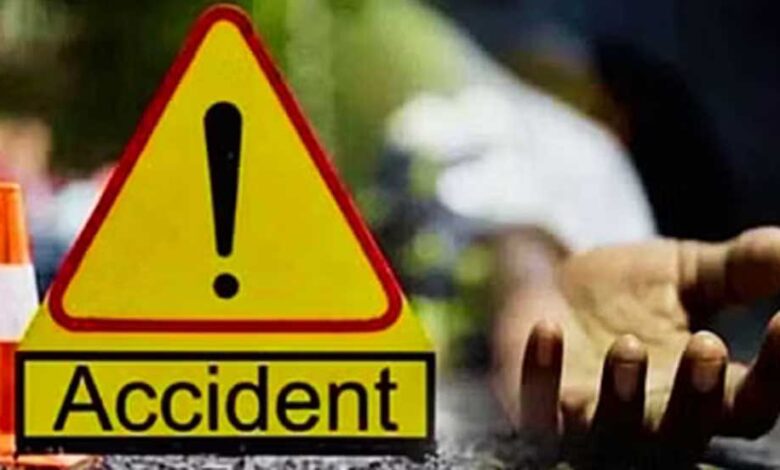 झाबुआ-में-सवारी-वाहन-पलटा,-4-की-मौत,7-घायल,-2-की-हालत-गंभीर,-दाहोद-रेफर