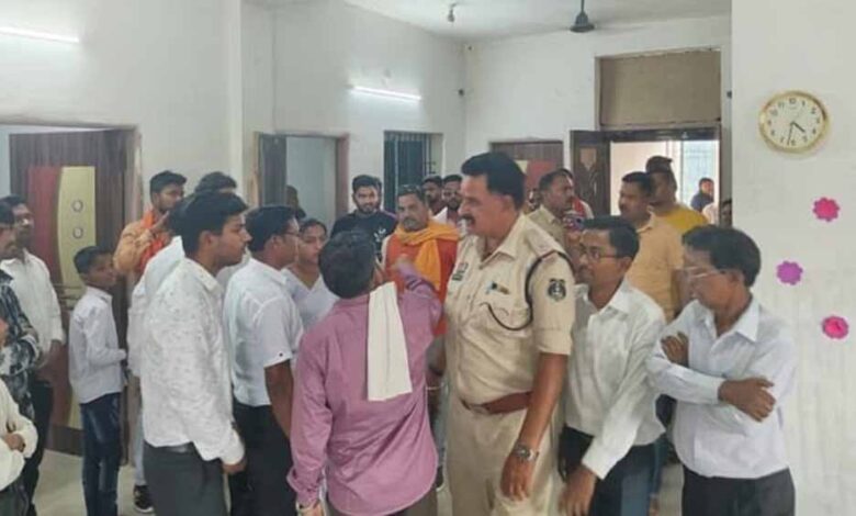 जांजगीर-चांपा-में-धर्मांतरण,-बजरंग-दल-के-हंगामे-के-बाद-चार-गिरफ्तार