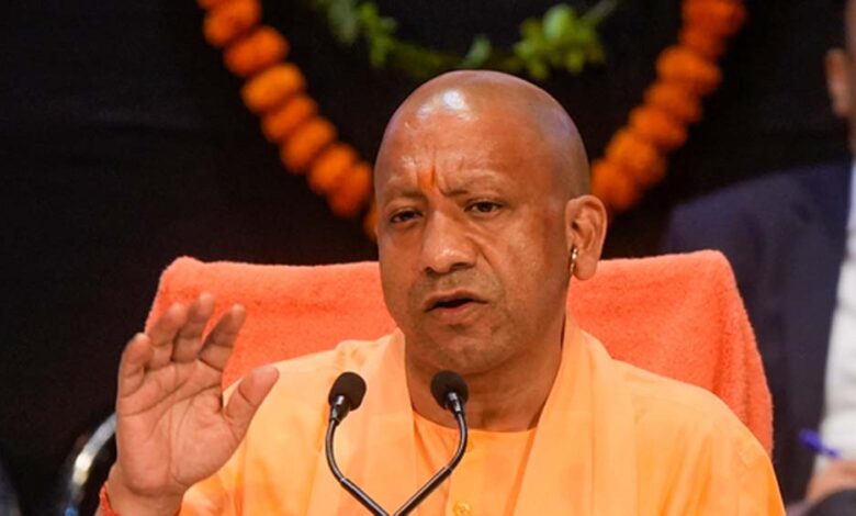 बंगाल-जल-रहा-है-और-मुख्यमंत्री-चुप-हैं,-दंगाइयों-को-शांति-दूत-कहती-हैं,-लातों-के-भूत-बातों-से-कहां-मानने-वाले’