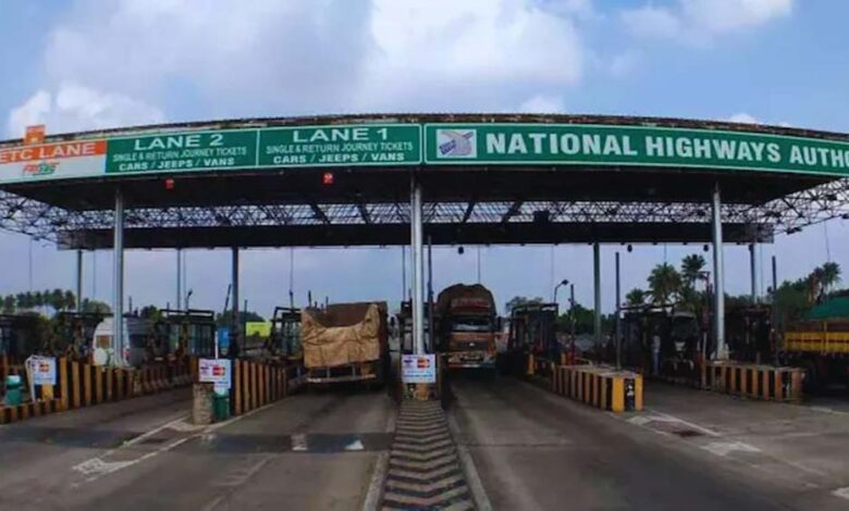 जल्द-ही-देश-में-हाईवे-सफर-का-अनुभव-पूरी-तरह-बदलने-वाला-है,-1-मई-से-शुरू-हो-रहा-नया-टोल-सिस्टम