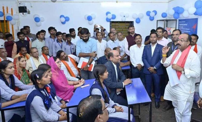 उप-मुख्यमंत्री-अरुण-साव-ने-28-स्कूलों-में-स्मार्ट-क्लास-रूम-का-किया-शुभारंभ
