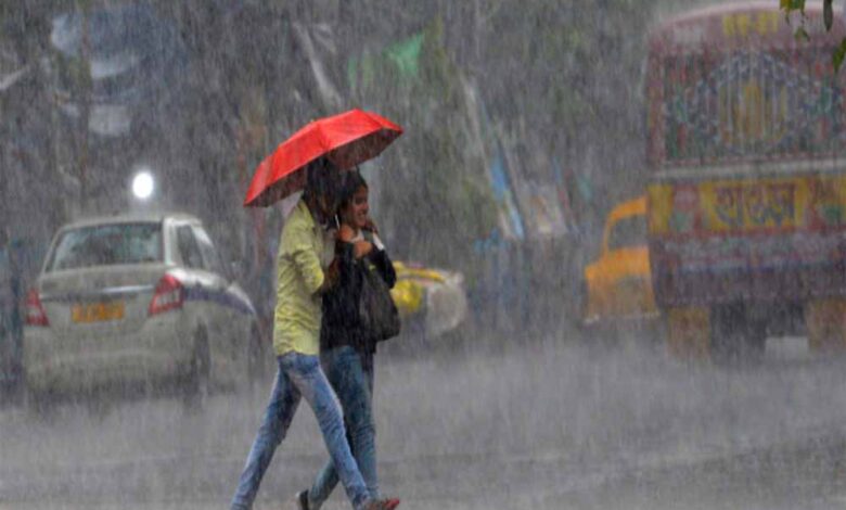 दक्षिण-भारत-में-अगले-पांच-दिनों-तक-भारी-बारिश,-आंधी-तूफान-व-बिजली-कड़कने-की-चेतावनी-जारी