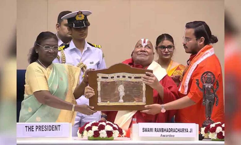 स्वामी-रामभद्राचार्य-को-ज्ञानपीठ-पुरस्कार:-cm-डॉ-मोहन-ने-दी-बधाई