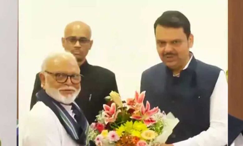छगन-भुजबल-ने-महाराष्ट्र-मंत्री-पद-की-शपथ-ली,-सीएम-फडणवीस,-डिप्टी-सीएम-शिंदे-और-अजित-पवार-उपस्थित-थे